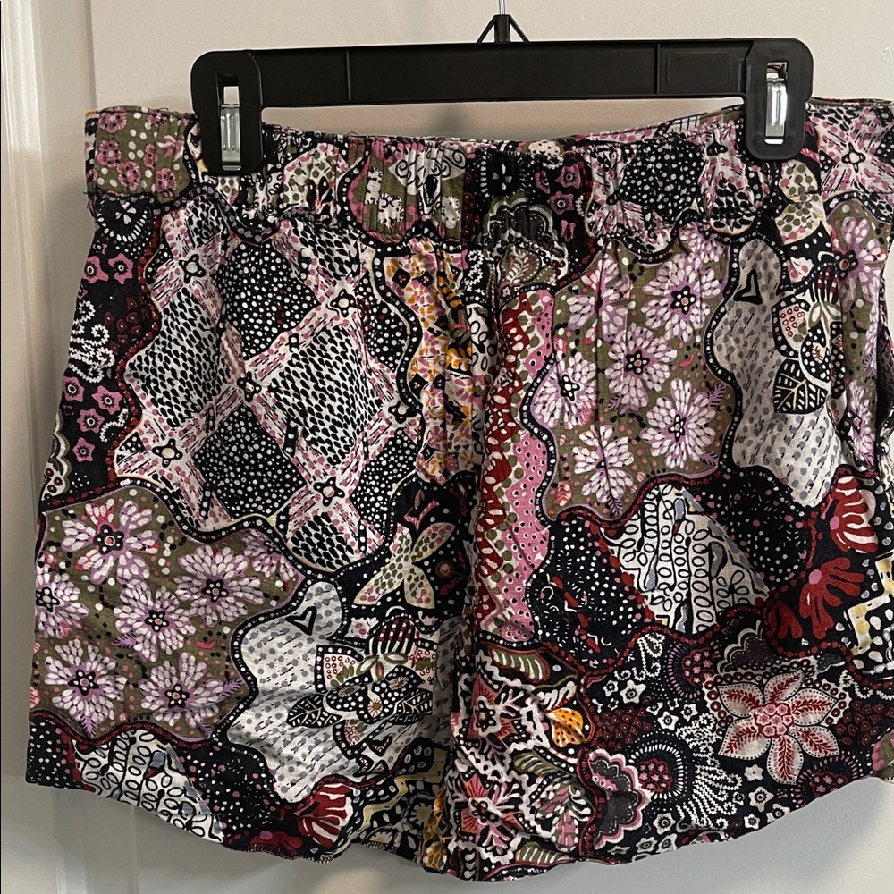 Colorful Patterned Shorts - Picture 2 of 2